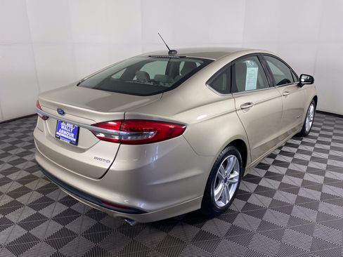 Used 2018 Ford Fusion S FWD image 5