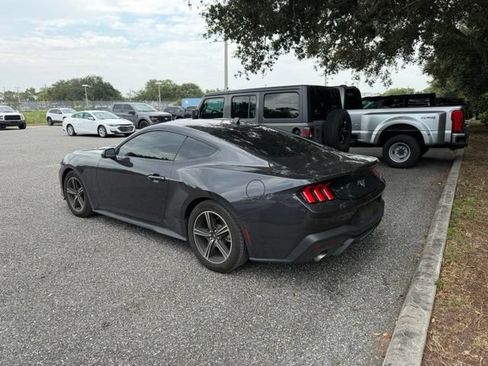 Used 2024 Ford Mustang Coupe RWD image 4