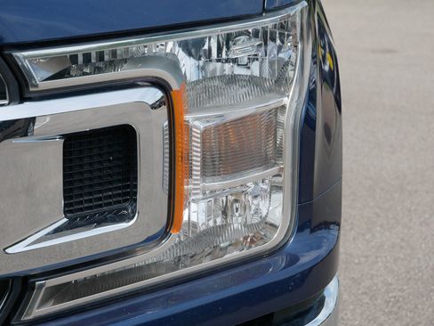Used 2020 Ford F150 XLT w/ Equipment Group 302A Luxury AWD/4WD image 16