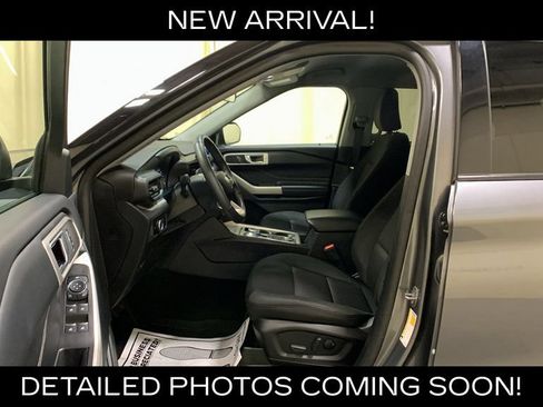 Used 2023 Ford Explorer XLT AWD/4WD image 28