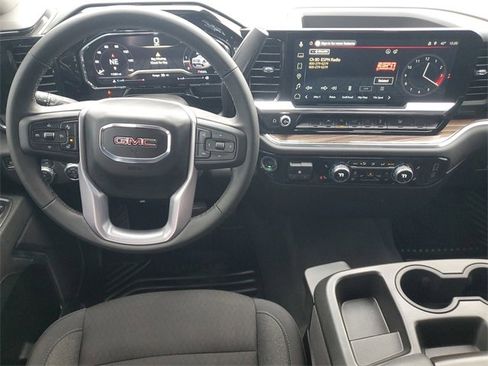 Used 2025 GMC Sierra 1500 Elevation image 12
