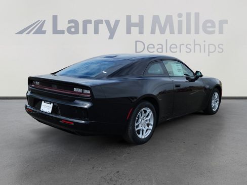 New 2025 Dodge Charger R/T w/ Quick Order Package 25M R/T image 6