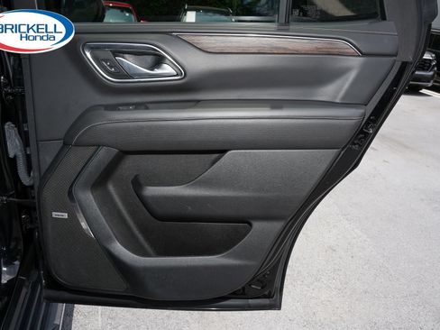 Used 2024 Chevrolet Tahoe Premier RWD image 16