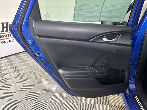 Used 2021 Honda Civic Sport image 18