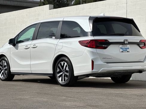 New 2026 Honda Odyssey EX-L image 6