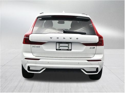 New 2026 Volvo XC60 B5 Plus w/ Protection Package Premier AWD/4WD image 4