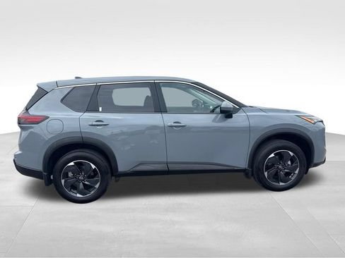 Certified 2026 Nissan Rogue SV AWD/4WD image 7