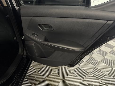 Used 2025 Nissan Sentra SV FWD image 25