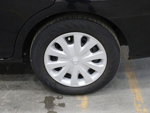 Used 2019 Nissan Versa S Plus image 36