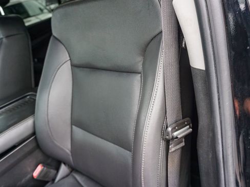 Used 2018 Chevrolet Suburban Premier AWD/4WD image 21