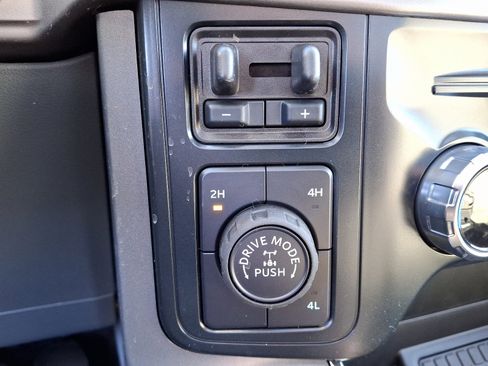 New 2025 Ford F150 XLT w/ Equipment Group 303A High image 15