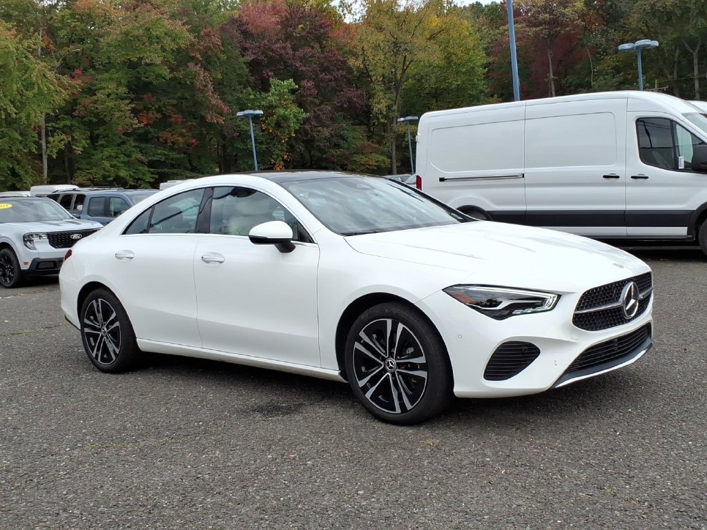 Used 2024 Mercedes-Benz CLA 250 4MATIC image 1