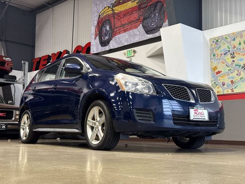 Used 2010 Pontiac Vibe AWD w/ Sun And Sound Package image 42