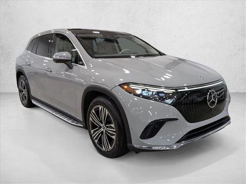 Used 2023 Mercedes-Benz EQS 450+ SUV image 3