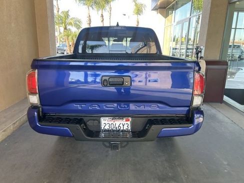 Used 2022 Toyota Tacoma TRD Off-Road w/ Technology Package image 22