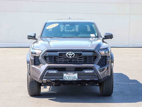Certified 2024 Toyota Tacoma TRD Off-Road w/ TRD Off Road Premium Package AWD/4WD image 2