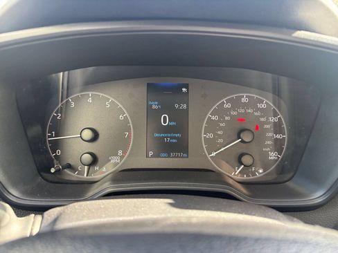 Used 2025 Toyota Corolla LE FWD image 33