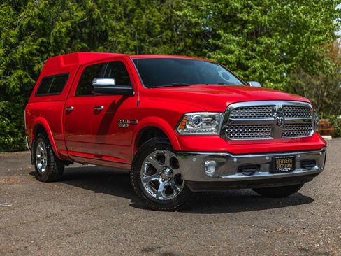 Used 2016 RAM 1500 Laramie w/ Convenience Group AWD/4WD image 1