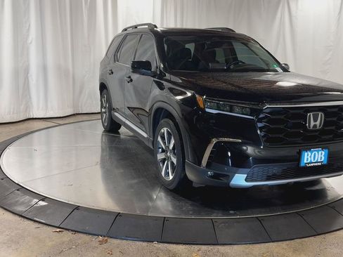 Certified 2023 Honda Pilot Touring image 4