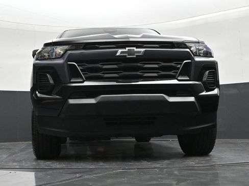 Used 2025 Chevrolet Colorado LT RWD image 27
