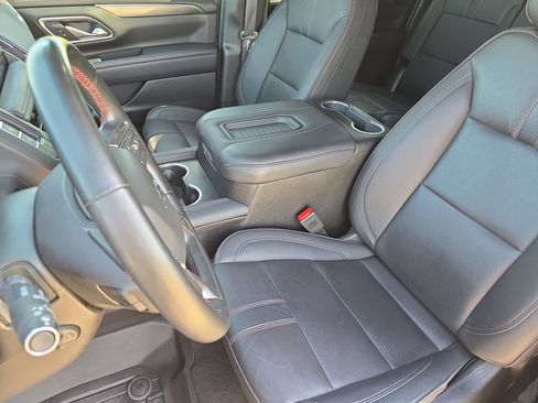 Used 2024 Chevrolet Suburban RST w/ Sport Performance Package AWD/4WD image 16