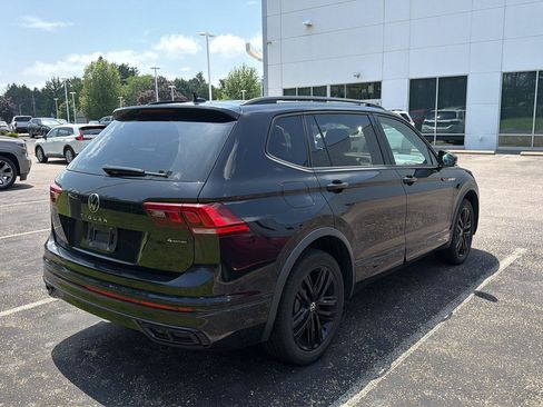 Used 2022 Volkswagen Tiguan SE R-Line AWD/4WD image 6