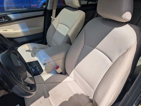 Used 2015 Subaru Outback 2.5i Premium AWD/4WD image 6