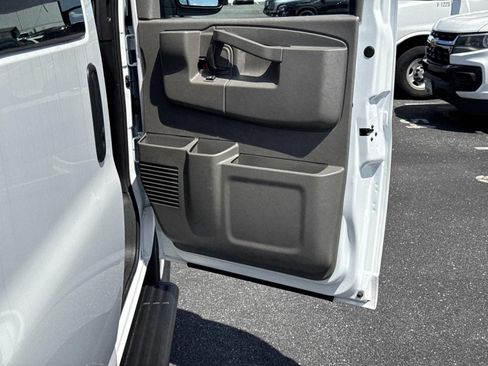 New 2026 Chevrolet Express 2500 LS w/ Driver Convenience Package RWD image 10