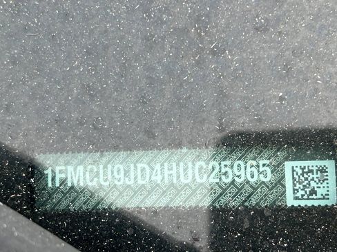 Used 2017 Ford Escape Titanium AWD/4WD image 3