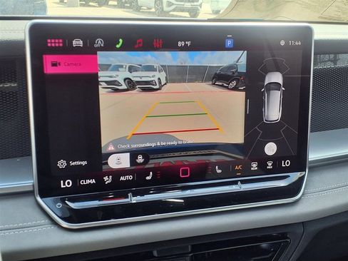New 2026 Volkswagen Tiguan SE R-Line FWD image 15