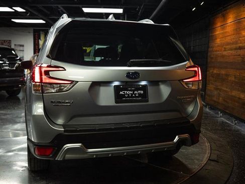 Used 2023 Subaru Forester Touring AWD/4WD image 6