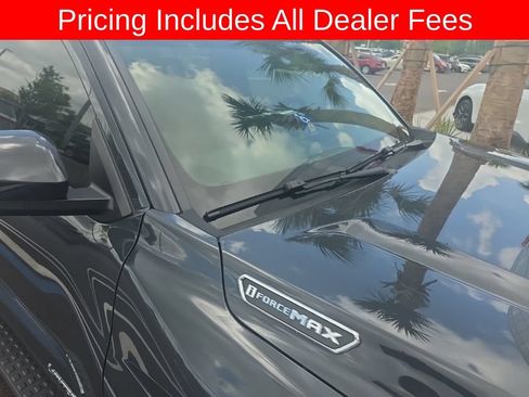 Used 2025 Toyota 4Runner Limited AWD/4WD image 11