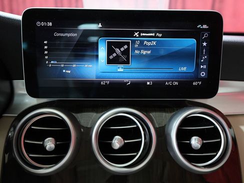 Used 2019 Mercedes-Benz C 300 Sedan image 18