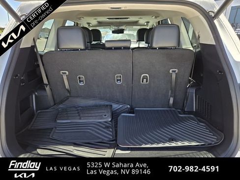 Certified 2024 Kia Telluride EX w/ EX Captain's Chair Package AWD/4WD image 17
