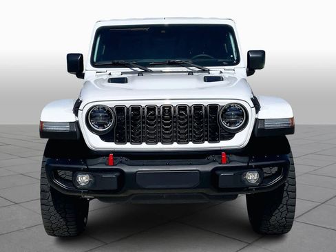 Used 2024 Jeep Gladiator Rubicon image 5