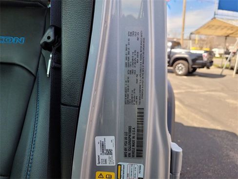 New 2023 Jeep Wrangler Unlimited Rubicon 4xe w/ Steel Bumper Group image 21