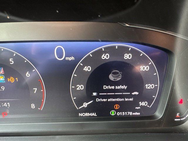 Used 2024 Honda Pilot Elite image 14