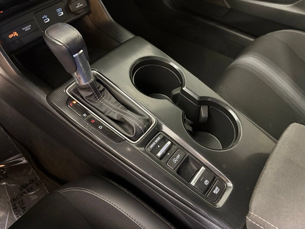 Used 2025 Honda Civic Sport image 32