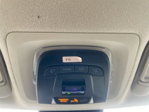 Used 2025 Toyota Corolla LE image 25