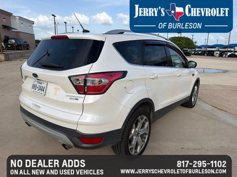 Used 2017 Ford Escape Titanium w/ Equipment Group 301A AWD/4WD image 6