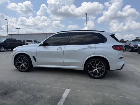 Used 2022 BMW X5 xDrive40i w/ M Sport Package AWD/4WD image 15