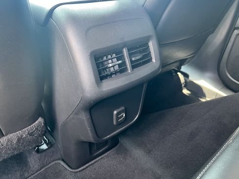 Used 2022 GMC Terrain SLT w/ Tech Package AWD/4WD image 28