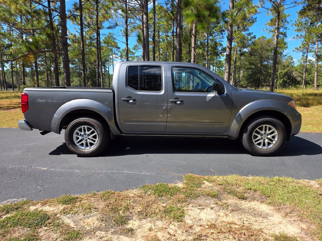 Used 2019 Nissan Frontier SV RWD image 6