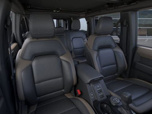 New 2026 Ford Bronco Big Bend w/ Black Diamond Package image 10