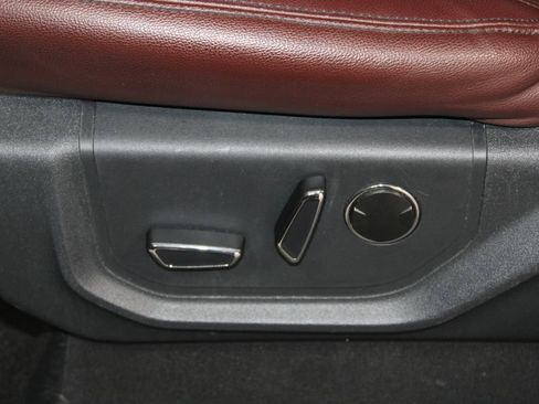 Used 2022 Ford Expedition Limited AWD/4WD image 18