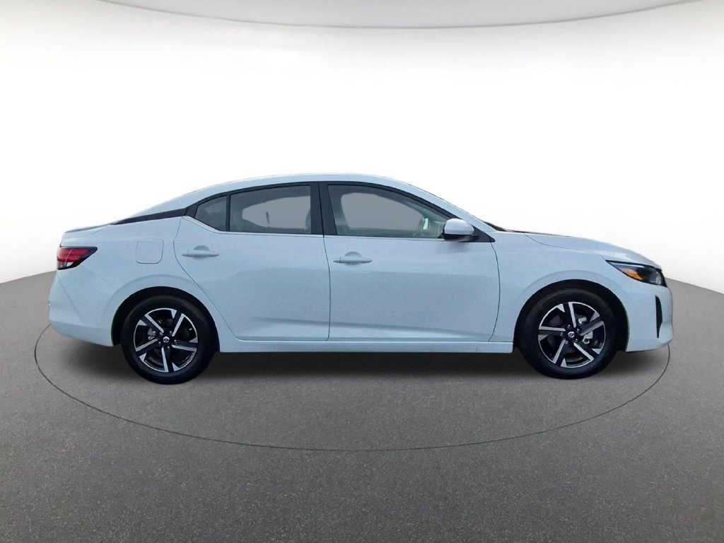 Used 2024 Nissan Sentra SV w/ Trunk Package FWD image 4