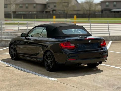 Used 2016 BMW M235i Convertible RWD image 10