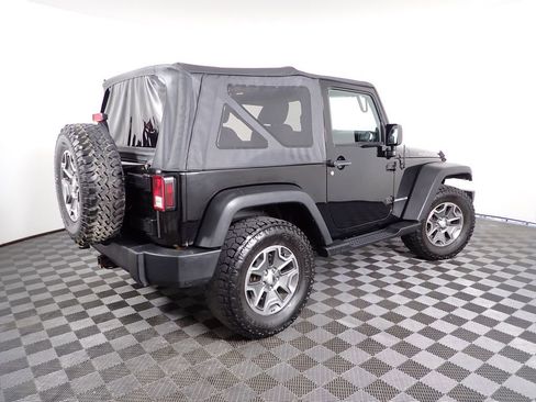 Used 2014 Jeep Wrangler Rubicon w/ Power Convenience Group AWD/4WD image 17