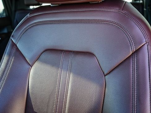 Used 2024 Ford Expedition Limited image 25