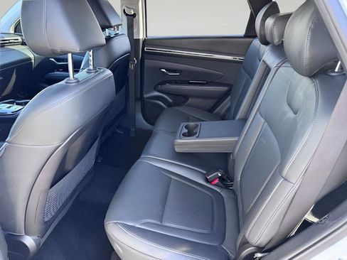 Used 2022 Hyundai Tucson Limited w/ Cargo Package image 34